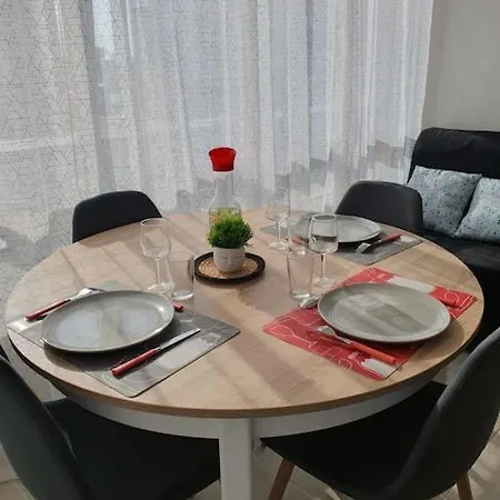 Апартаменти Appt Cosy Hypercentre 2-3p Агд